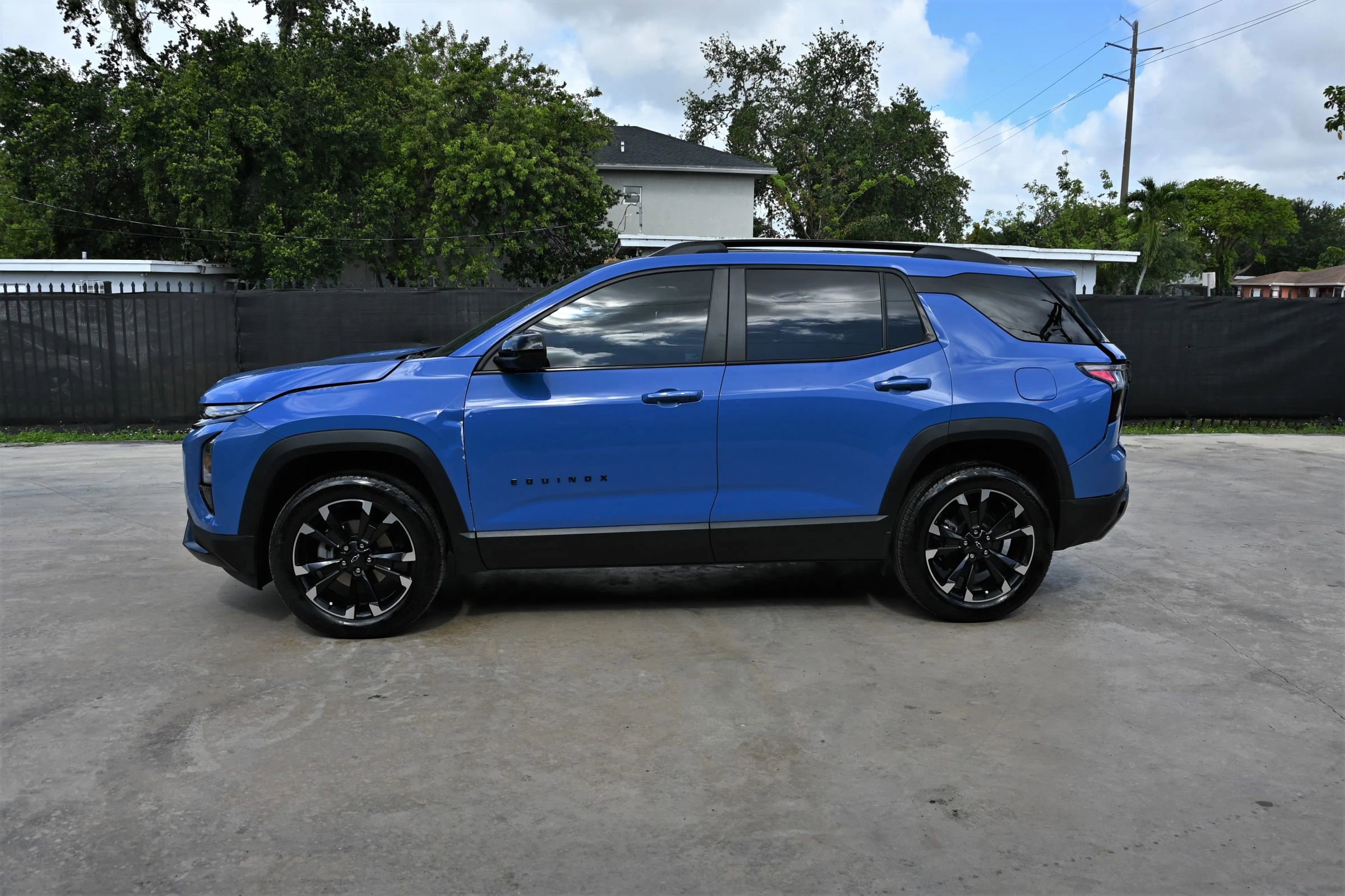 Used 2025 Chevrolet Equinox RS FWD image 6