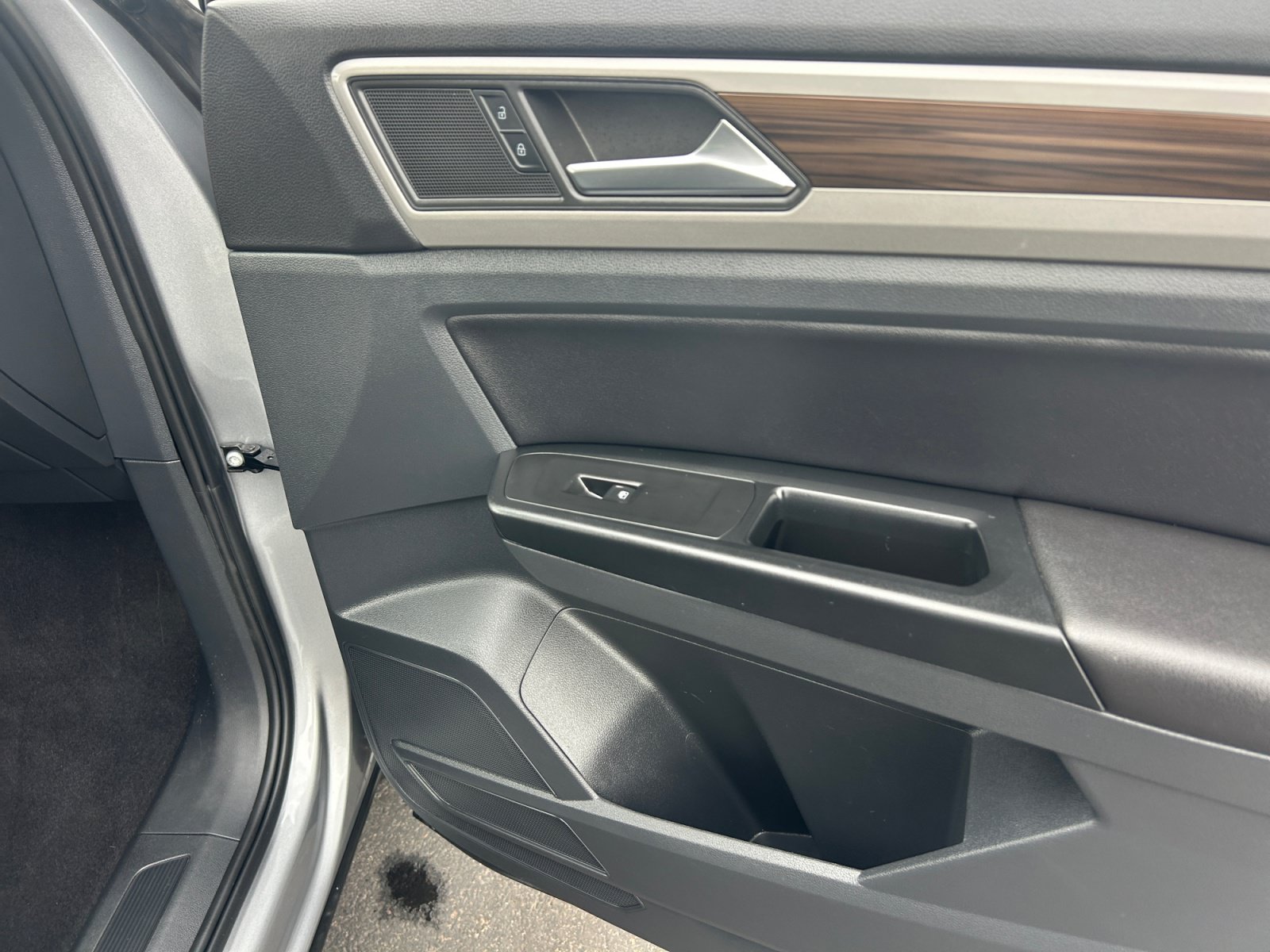 Certified 2021 Volkswagen Atlas SE AWD/4WD image 16