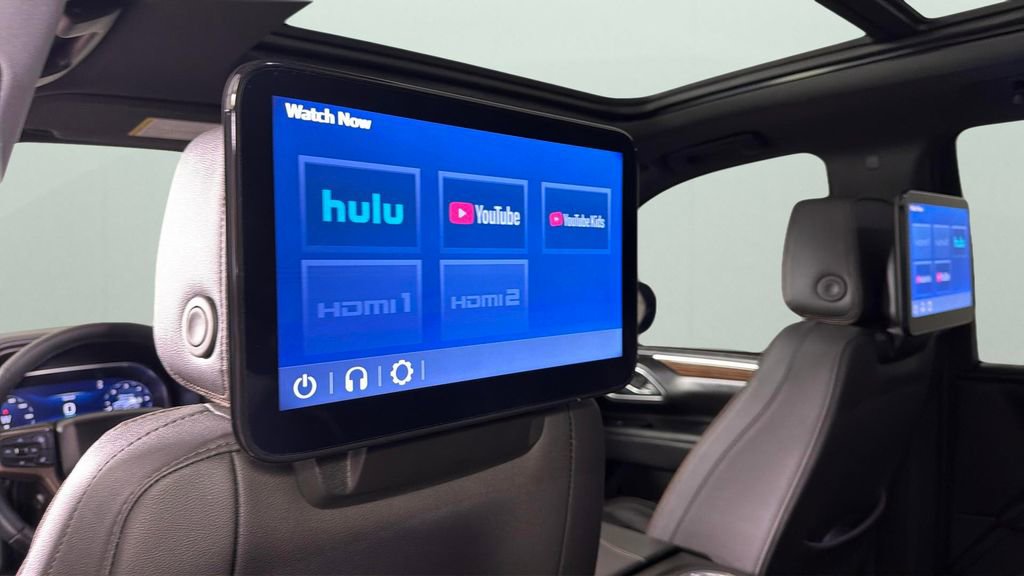 Certified 2023 Chevrolet Tahoe High Country AWD/4WD image 31