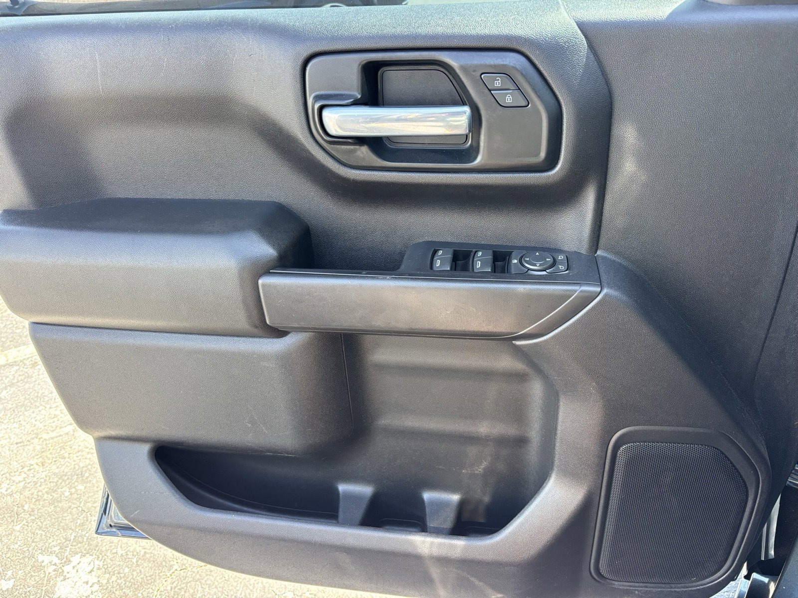 Used 2021 Chevrolet Silverado 1500 Custom image 17