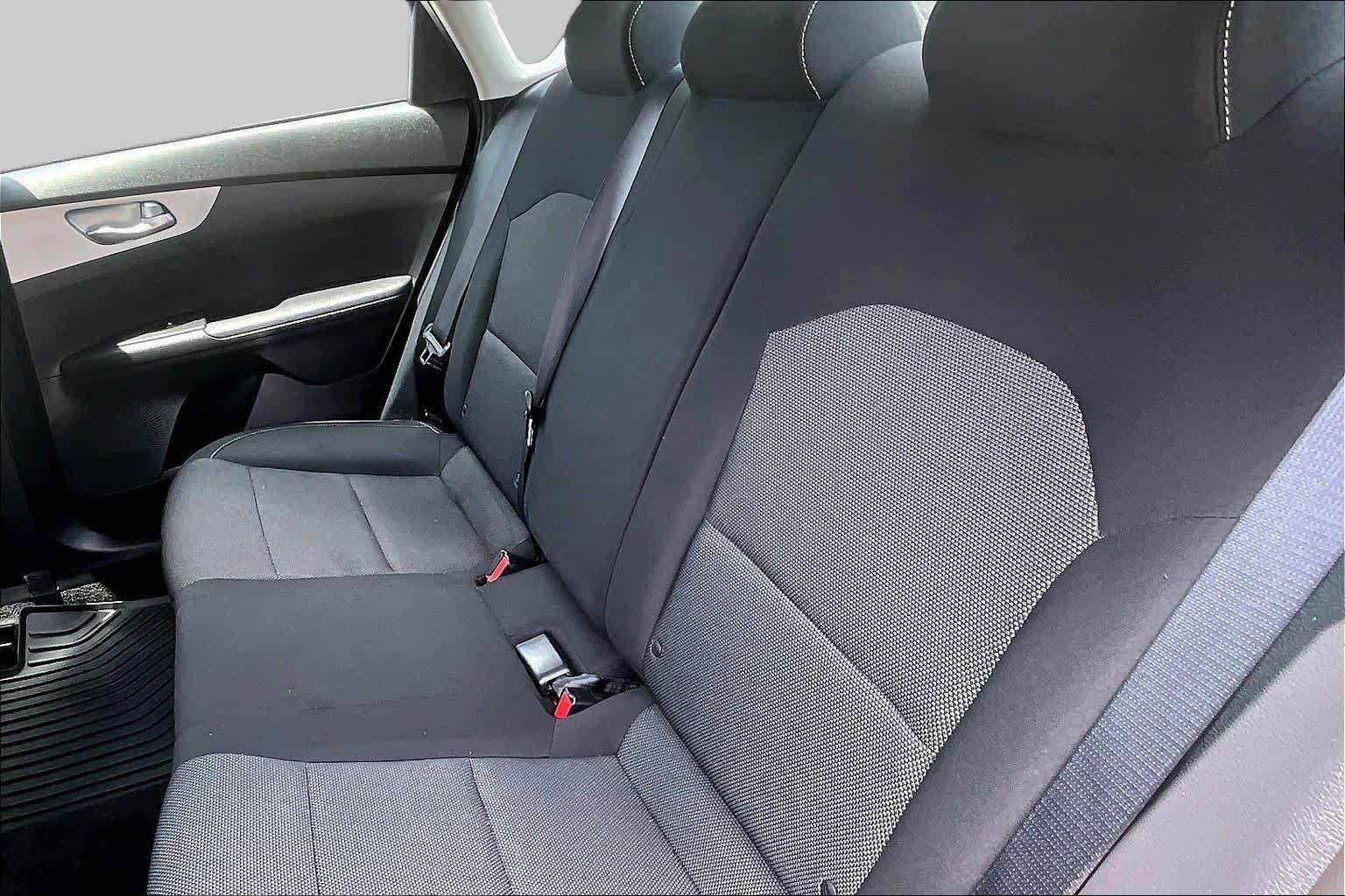 Certified 2024 Kia Forte LXS FWD image 18