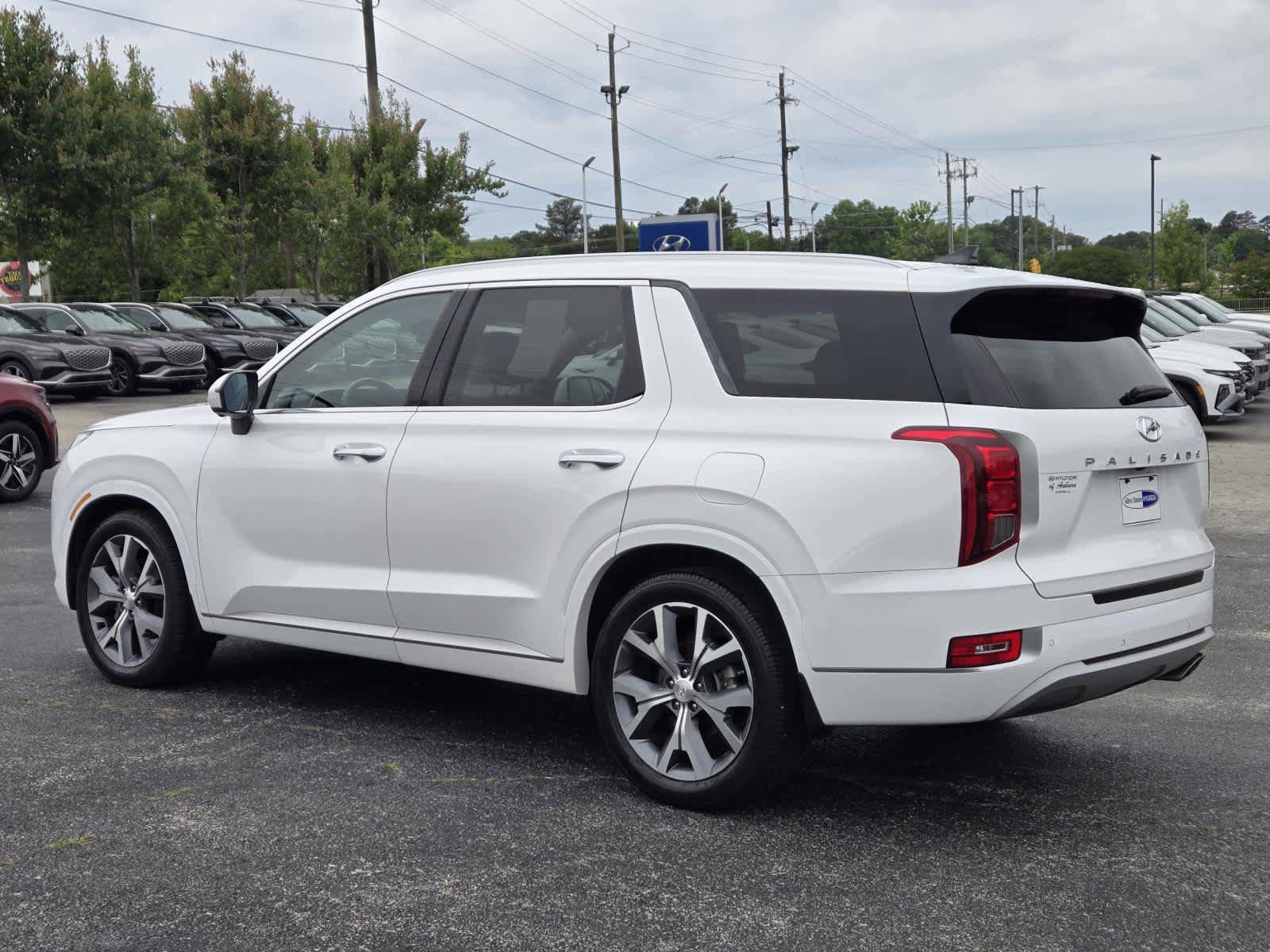 Used 2021 Hyundai Palisade Limited FWD image 9