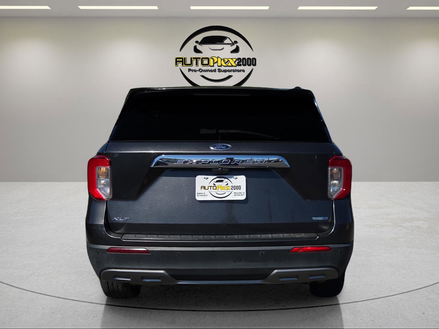 Used 2020 Ford Explorer XLT w/ Equipment Group 202A image 6