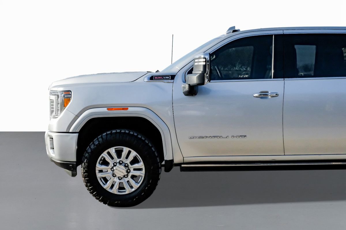 Used 2022 GMC Sierra 2500 Denali w/ Denali Ultimate Package image 11
