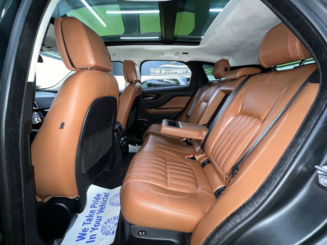 Used 2018 Jaguar F-PACE Portfolio AWD/4WD image 28