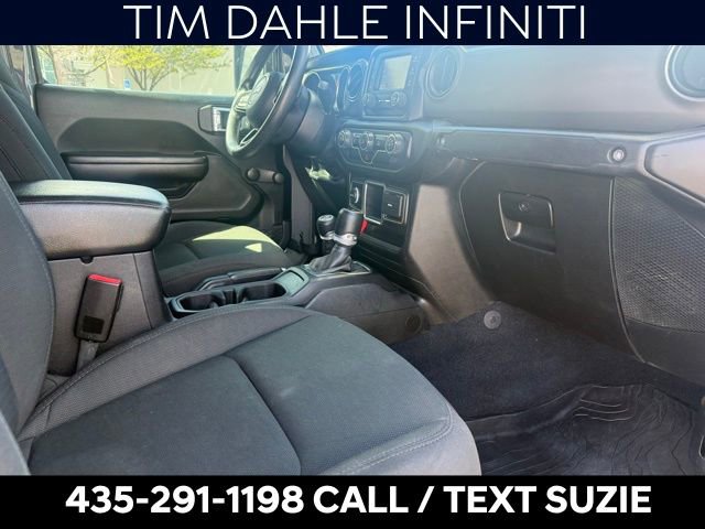 Used 2020 Jeep Gladiator Sport w/ Trailer Tow Package image 14