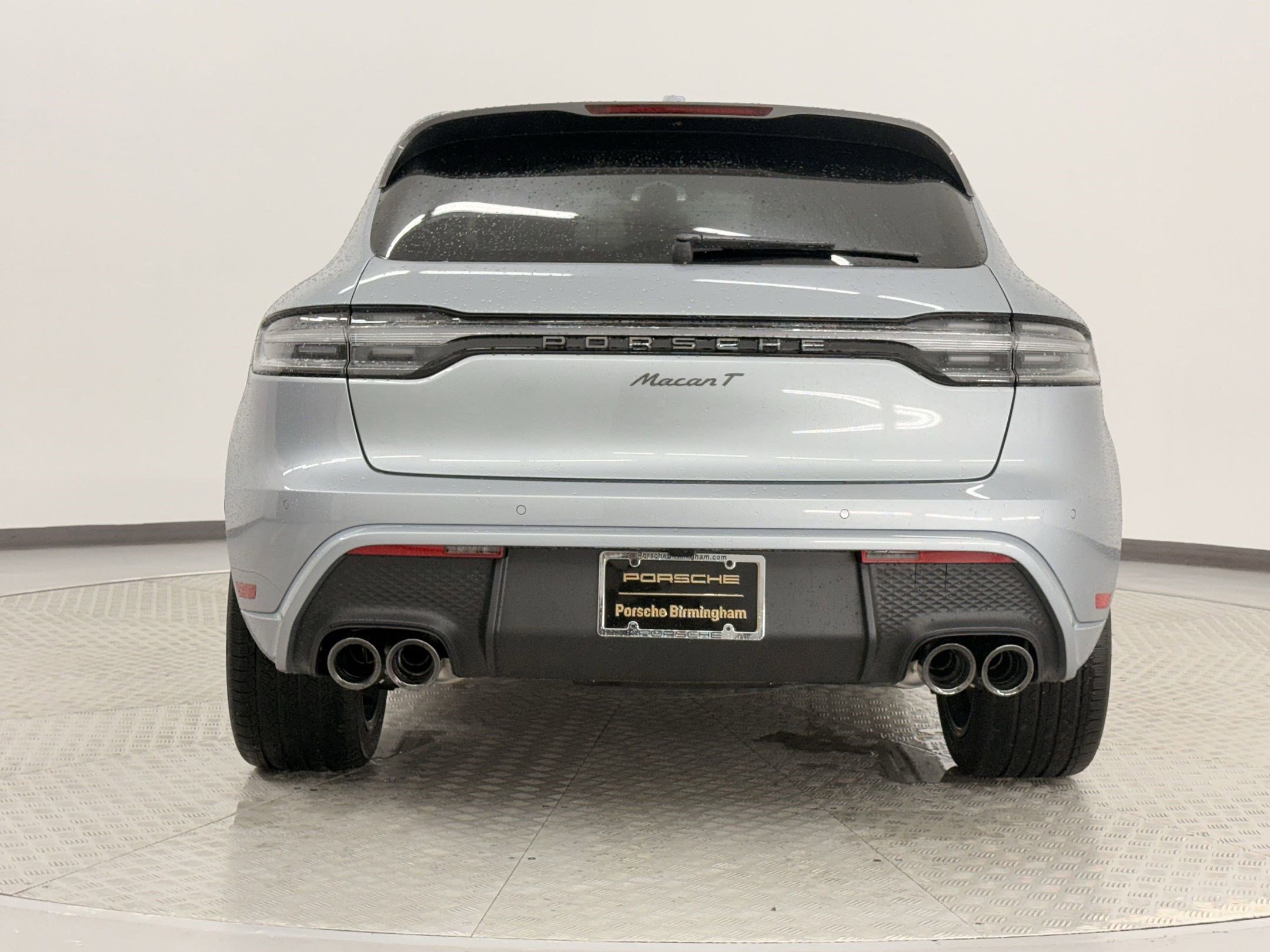 Used 2025 Porsche Macan image 10