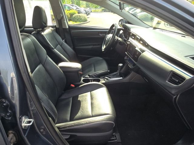 Used 2016 Toyota Corolla S Premium FWD image 9