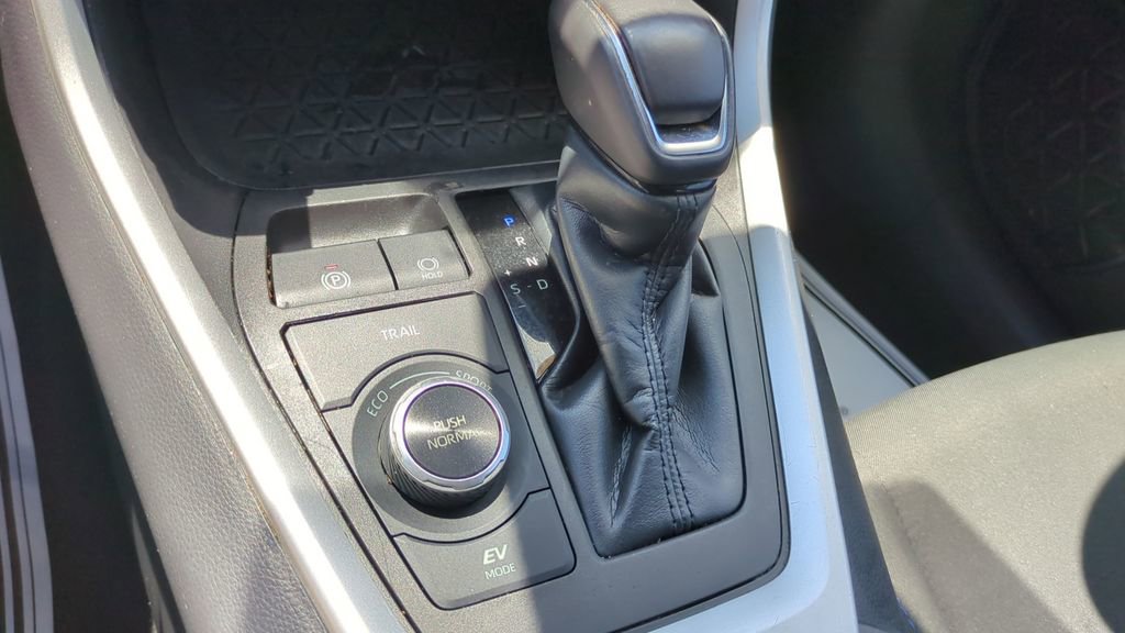 Used 2023 Toyota RAV4 SE AWD/4WD image 20