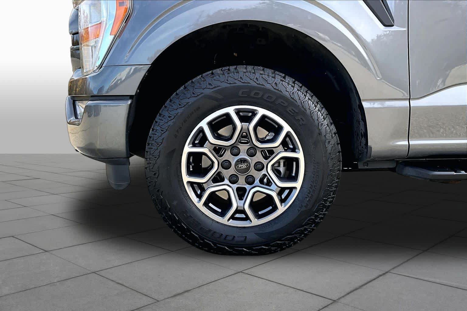 Used 2021 Ford F150 XL w/ STX Appearance Package AWD/4WD image 11