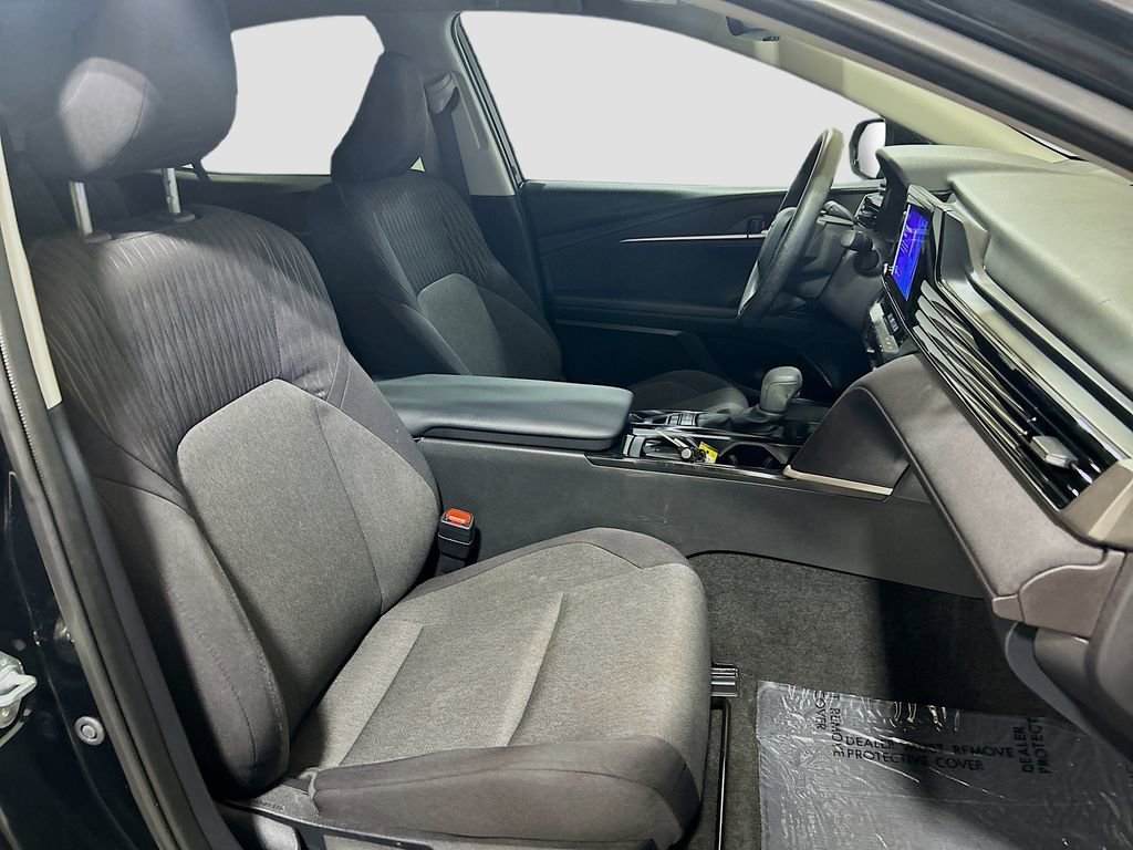 Used 2025 Toyota Camry LE w/ Convenience Package FWD image 24