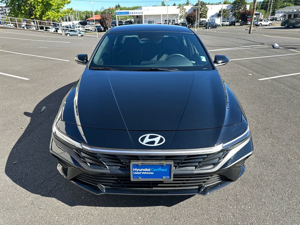Certified 2025 Hyundai Elantra SEL FWD image 9
