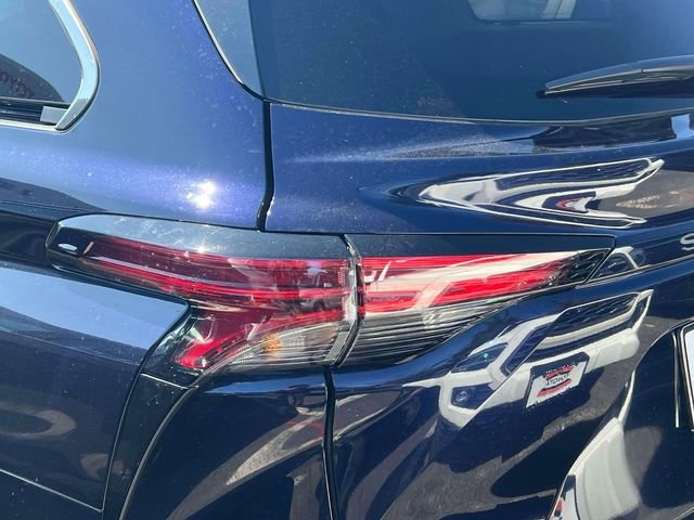 Certified 2025 Toyota Sienna Limited image 7