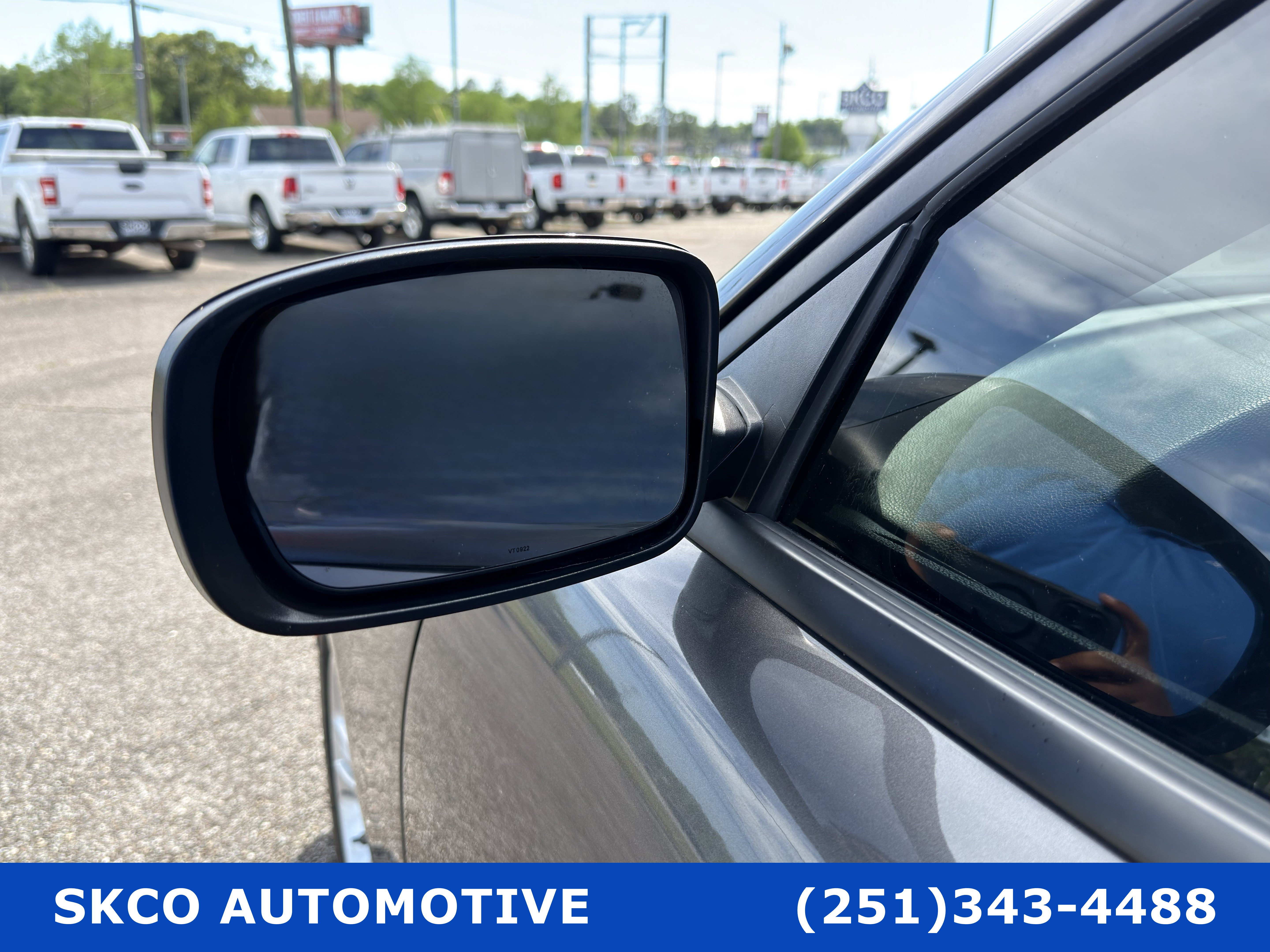 Used 2023 Dodge Charger SXT RWD image 10