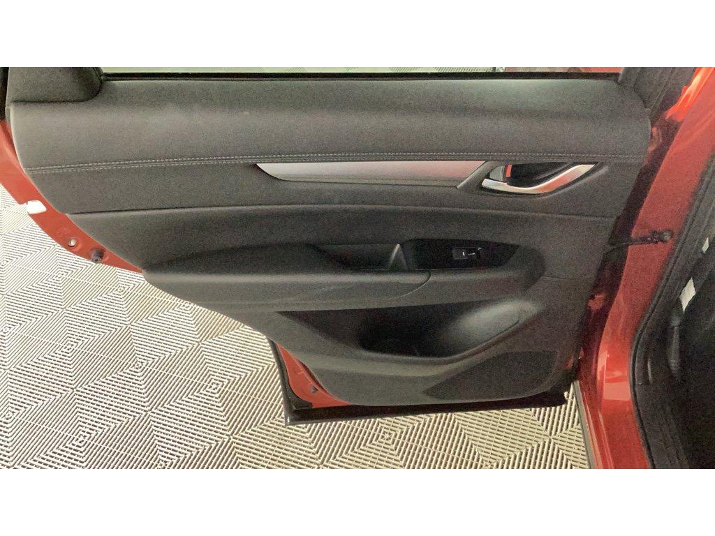 Used 2025 MAZDA CX-5 AWD 2.5 S w/ Preferred Package image 13