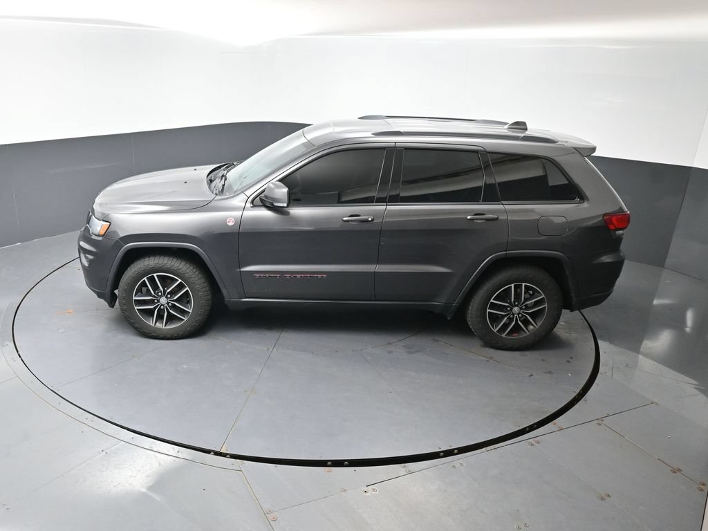 Used 2017 Jeep Grand Cherokee Trailhawk AWD/4WD image 20