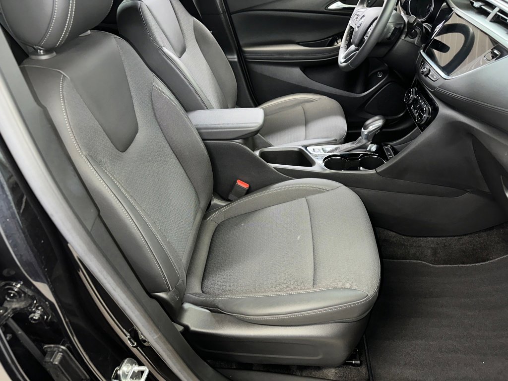 Certified 2023 Buick Encore GX Select w/ Sport Touring Package image 31