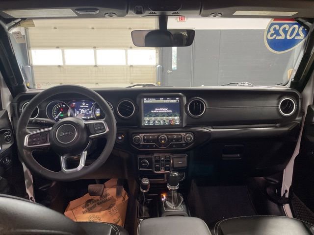 Used 2023 Jeep Wrangler Unlimited Sahara w/ Cold Weather Group image 28