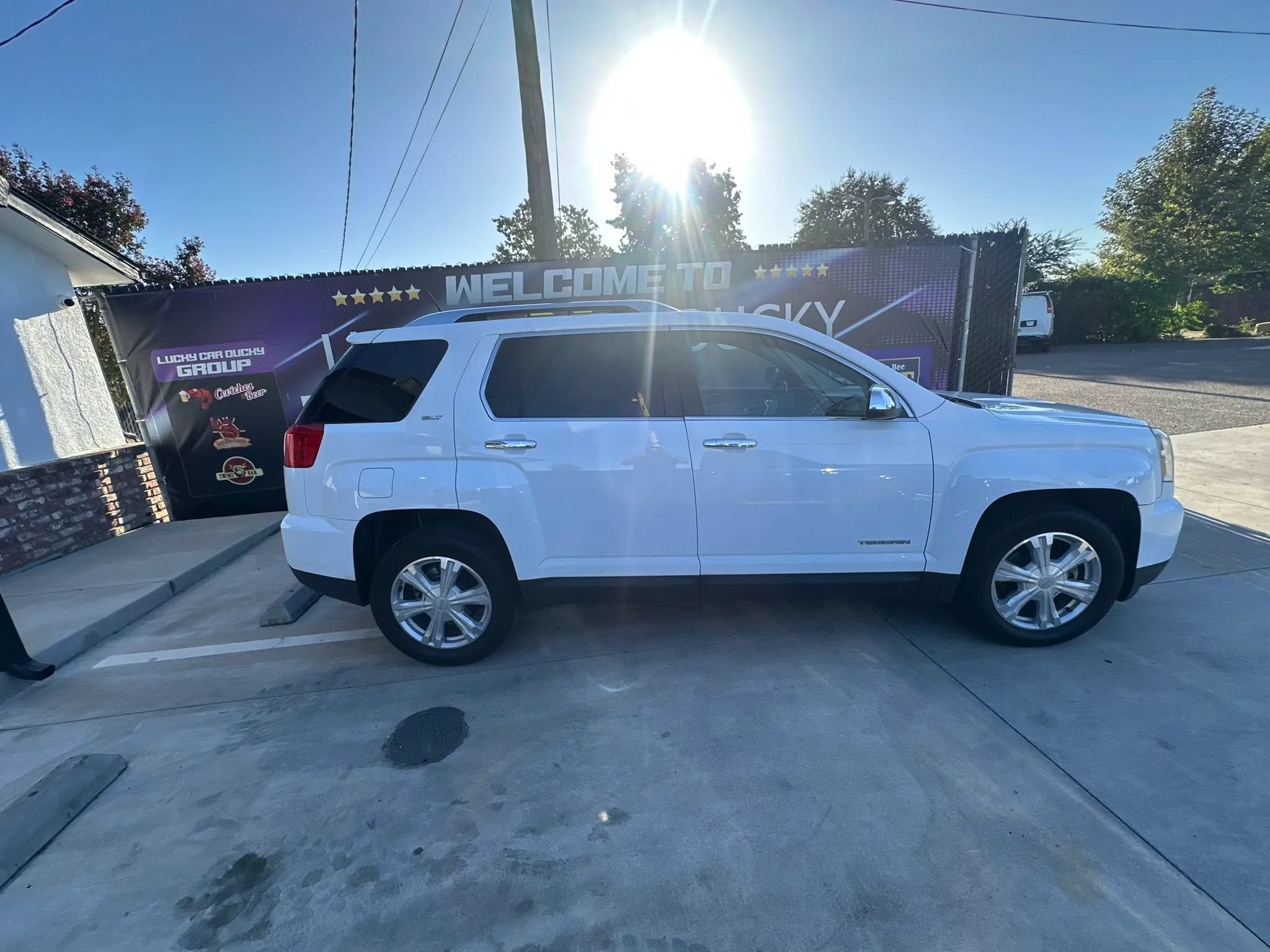 Used 2017 GMC Terrain SLT FWD image 5