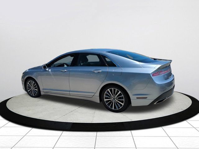 Used 2020 Lincoln MKZ FWD image 5