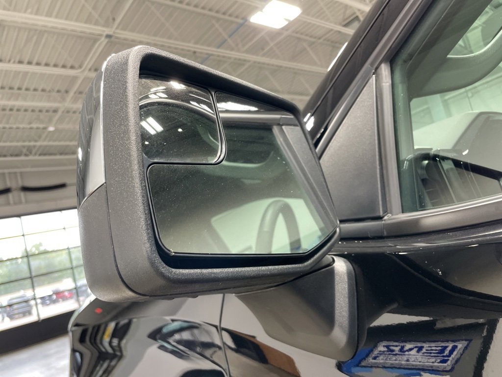 Used 2025 Chevrolet Silverado 1500 LT image 21