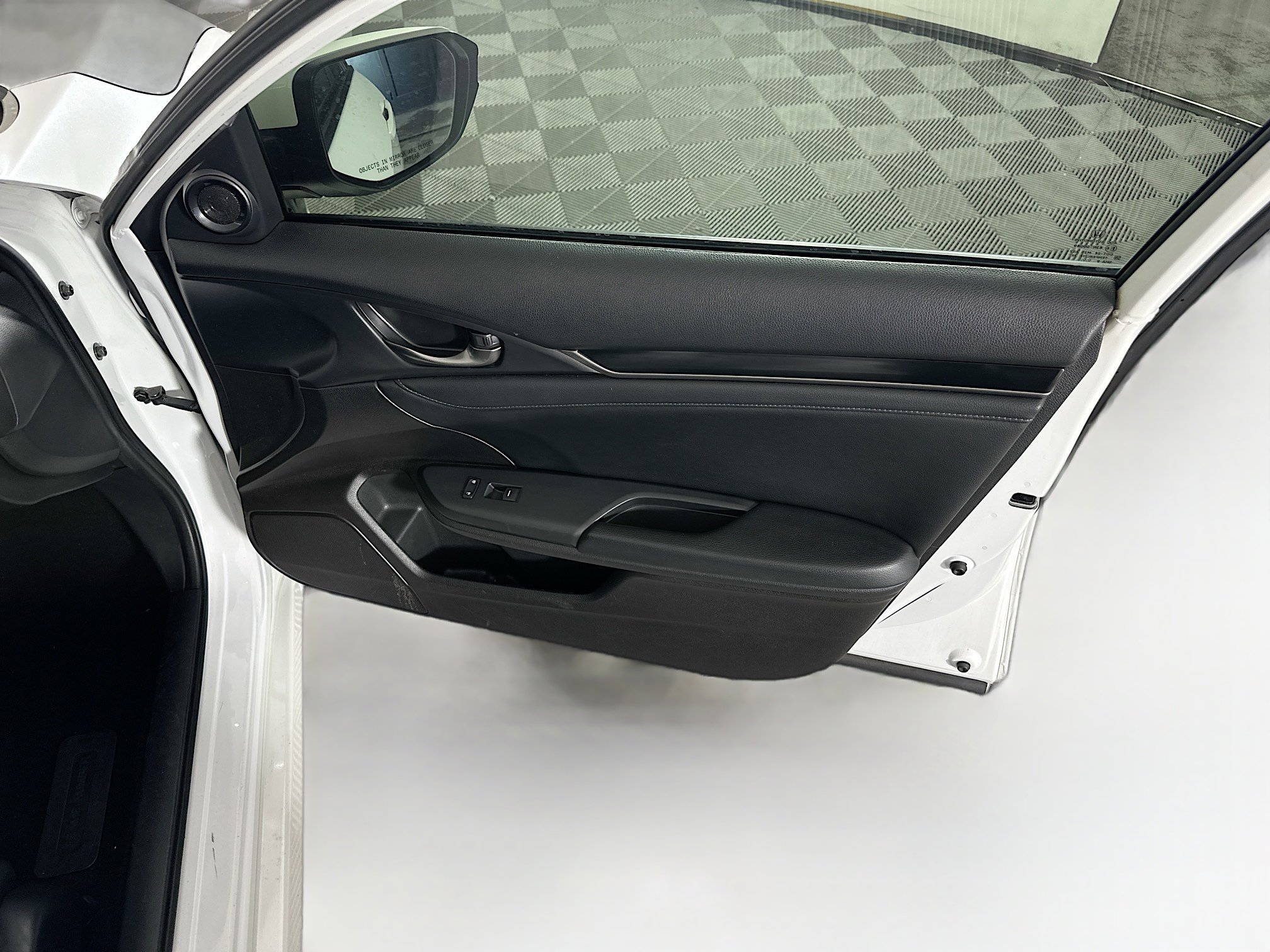 Used 2020 Honda Civic EX-L image 31