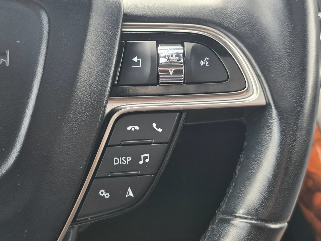 Used 2019 Lincoln Nautilus Reserve w/ Driver Assistance Package AWD/4WD image 32