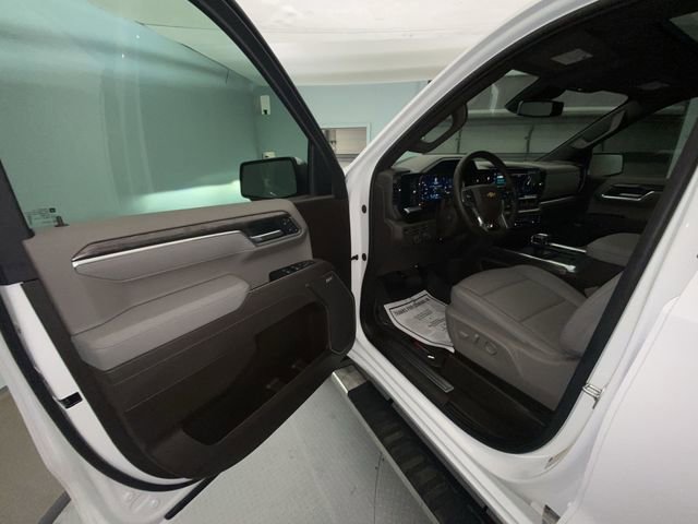 Used 2026 Chevrolet Silverado 1500 LTZ w/ LTZ Premium Package AWD/4WD image 11