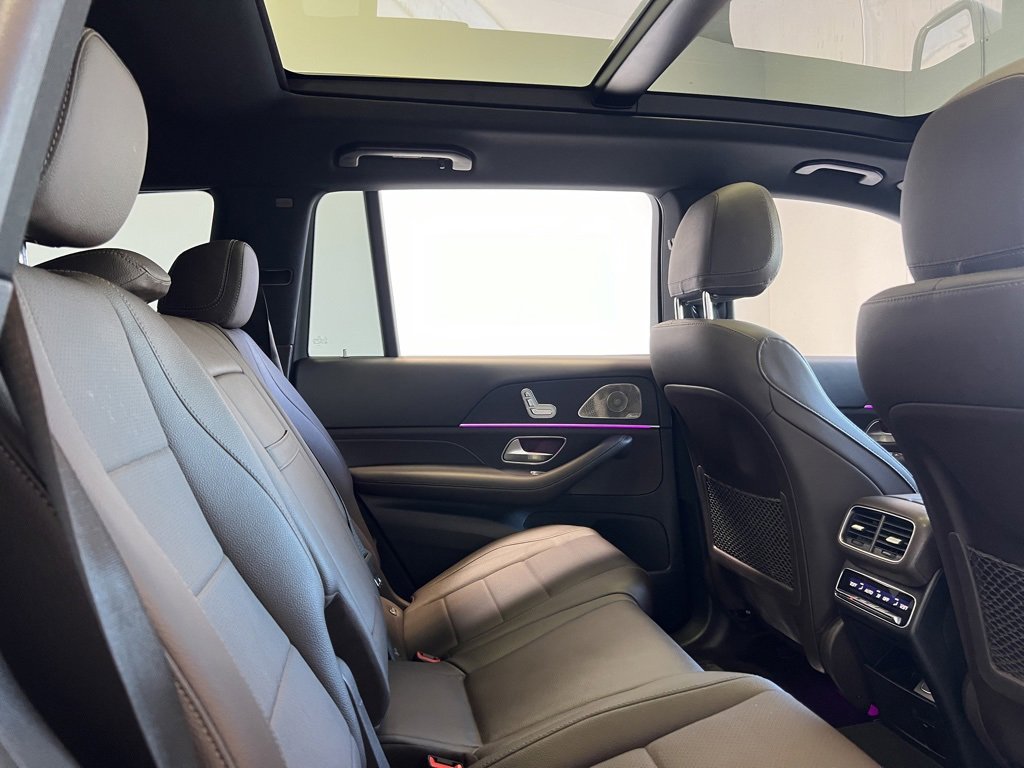 Used 2023 Mercedes-Benz GLS 450 4MATIC w/ AMG Line Exterior image 24