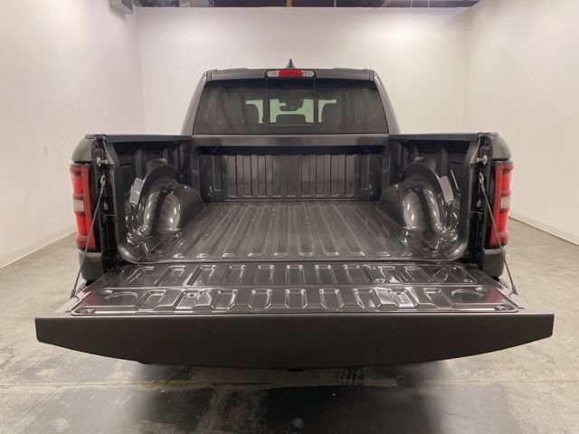 New 2026 RAM 1500 Laramie AWD/4WD image 26
