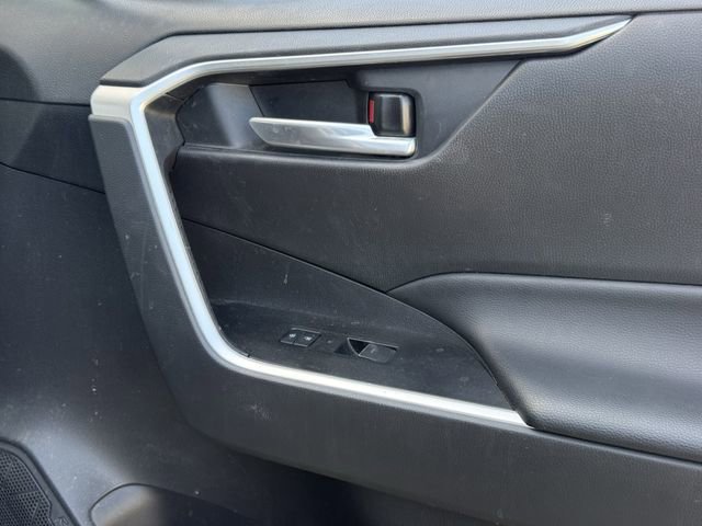 Used 2023 Toyota RAV4 XLE image 28