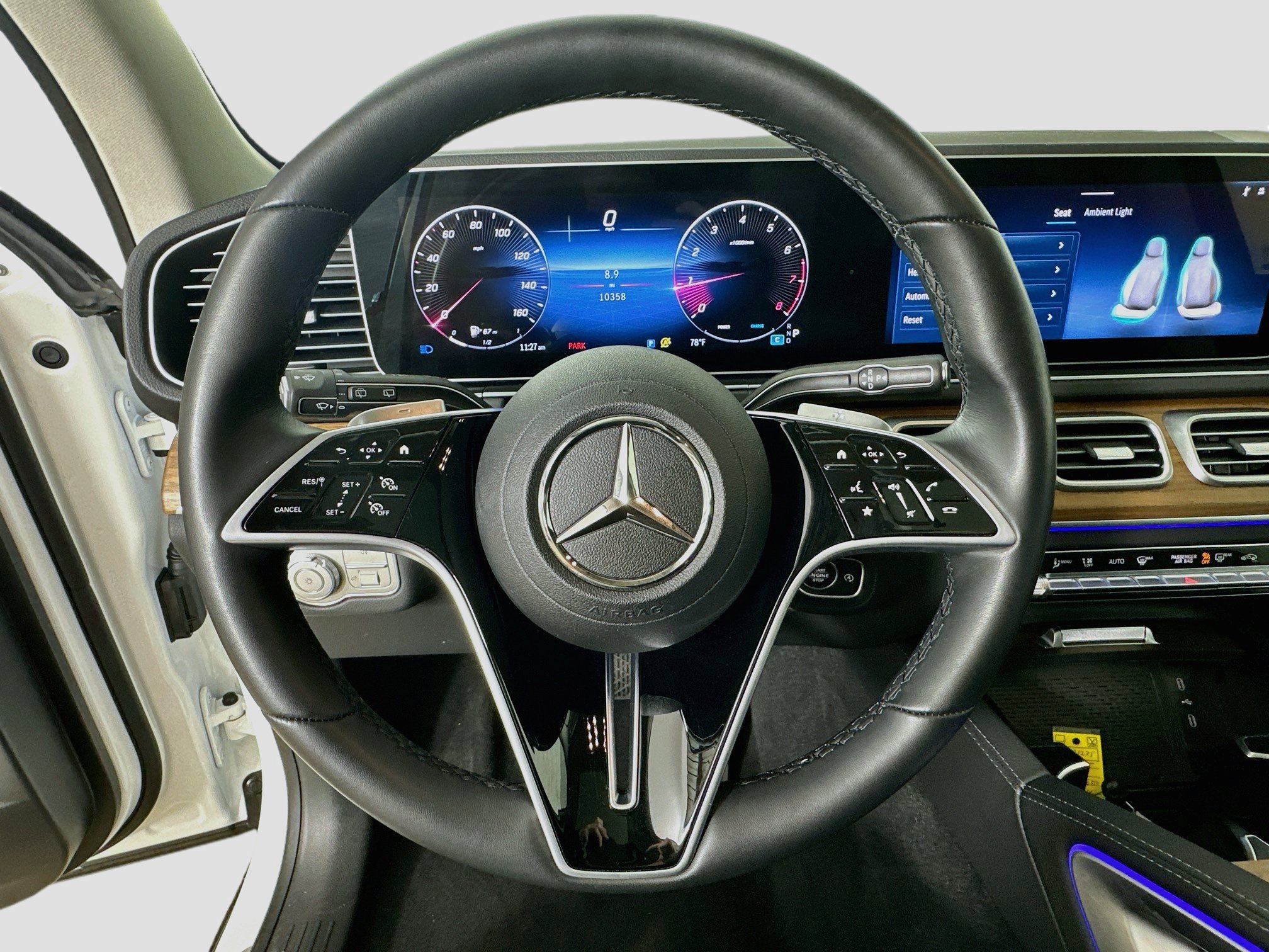 Certified 2025 Mercedes-Benz GLE 350 4MATIC w/ Winter Package image 11