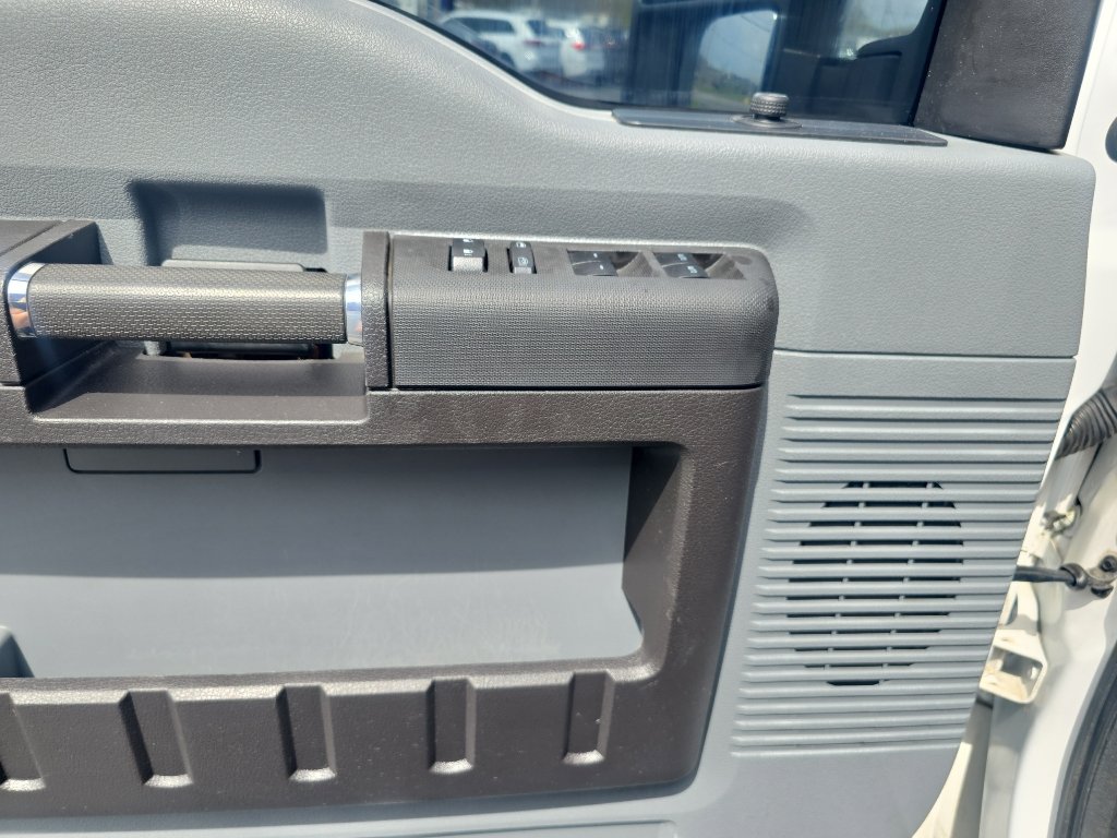 Used 2015 Ford F250 XL w/ Power Equipment Group image 16