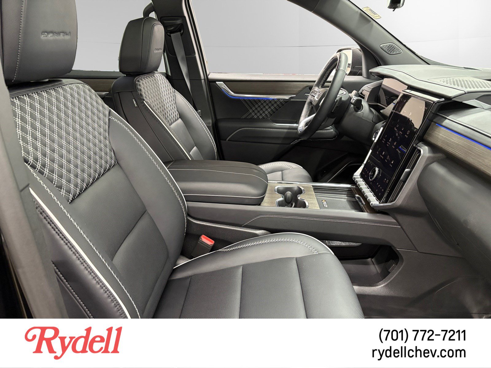 Certified 2026 GMC Acadia Denali w/ Super Cruise Package AWD/4WD image 17
