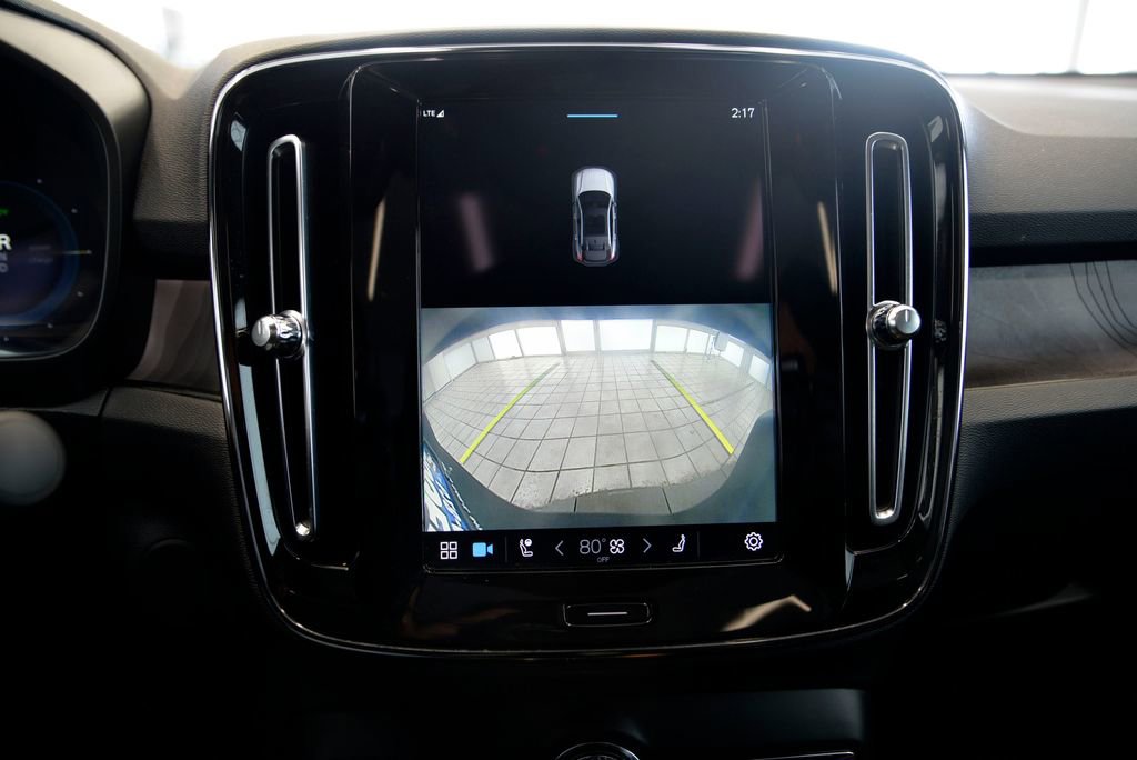 Used 2023 Volvo C40 P8 Recharge Plus image 20