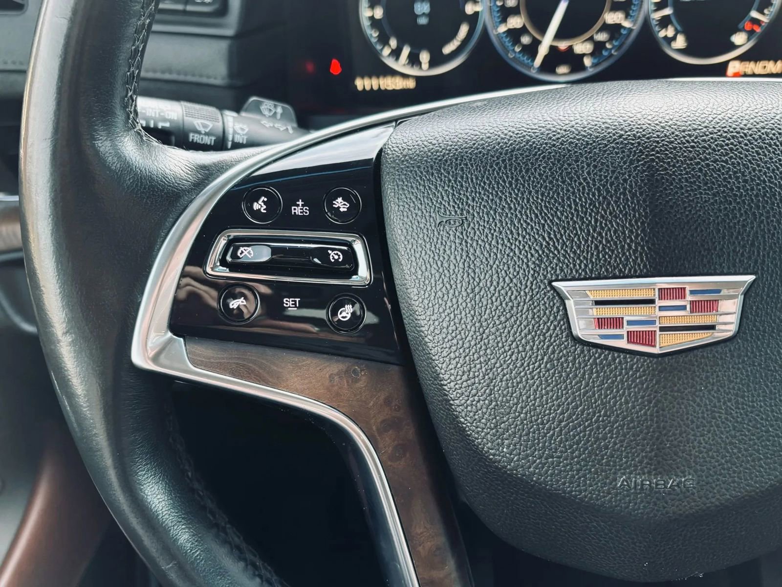 Used 2015 Cadillac Escalade ESV Premium image 29