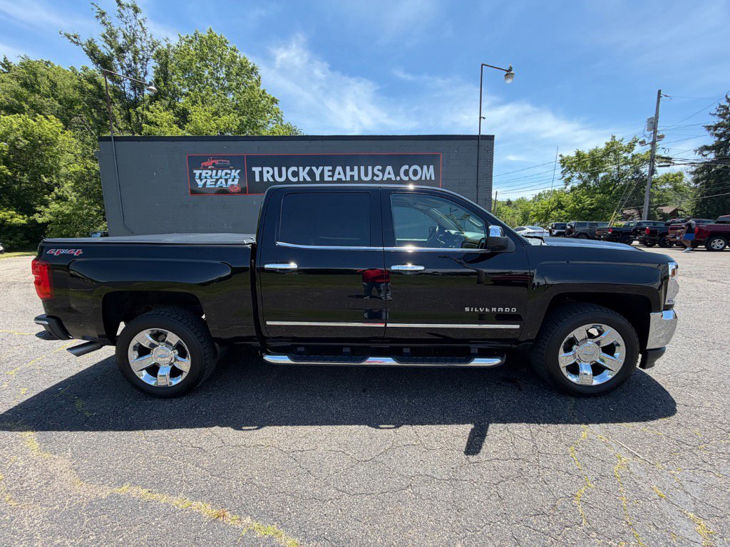 Used 2017 Chevrolet Silverado 1500 LTZ w/ Sport Package AWD/4WD image 6
