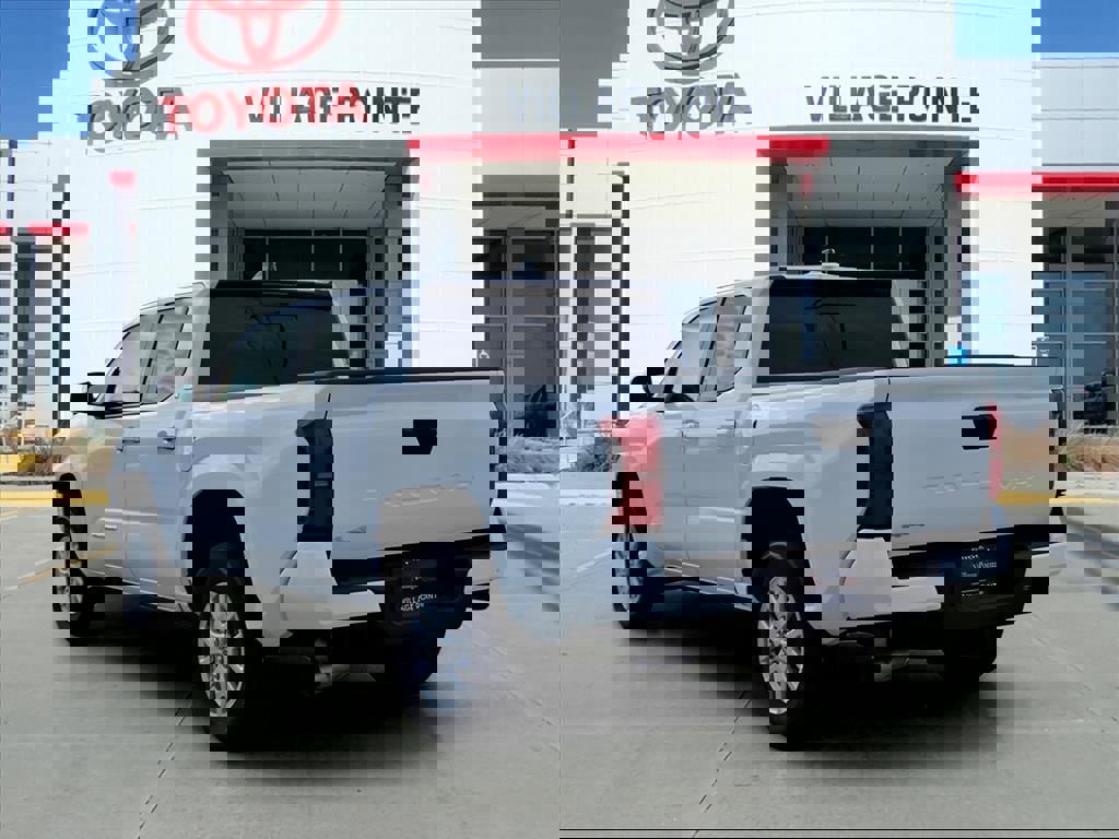 New 2025 Toyota Tacoma SR5 image 3