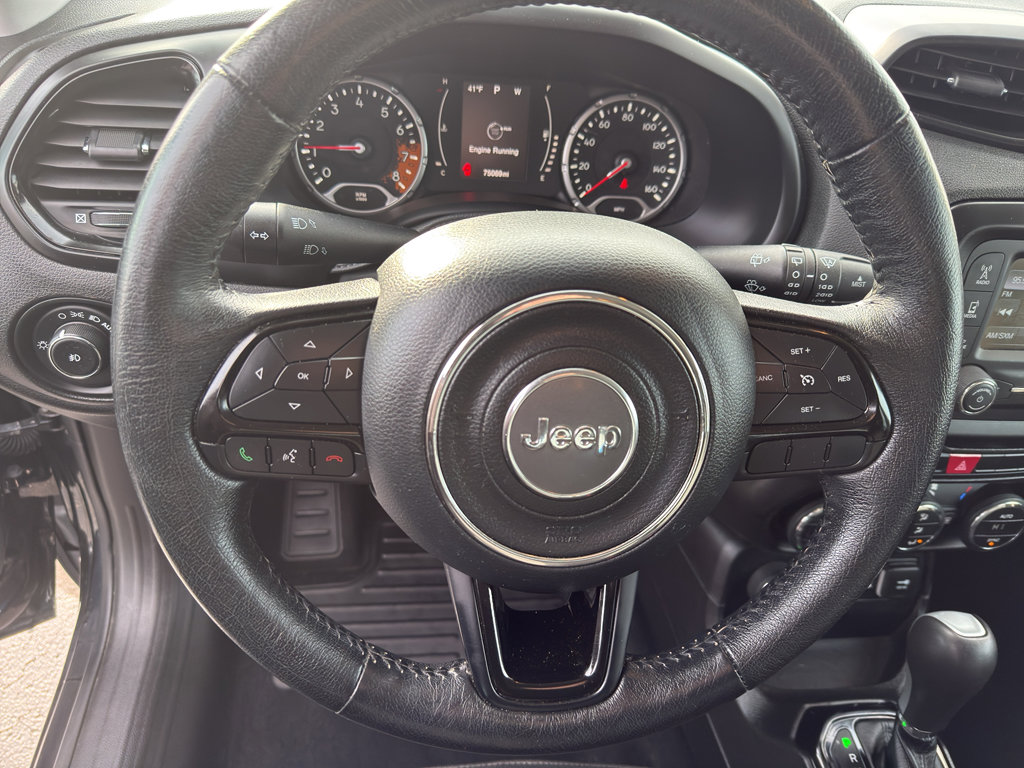 Used 2016 Jeep Renegade Latitude image 15