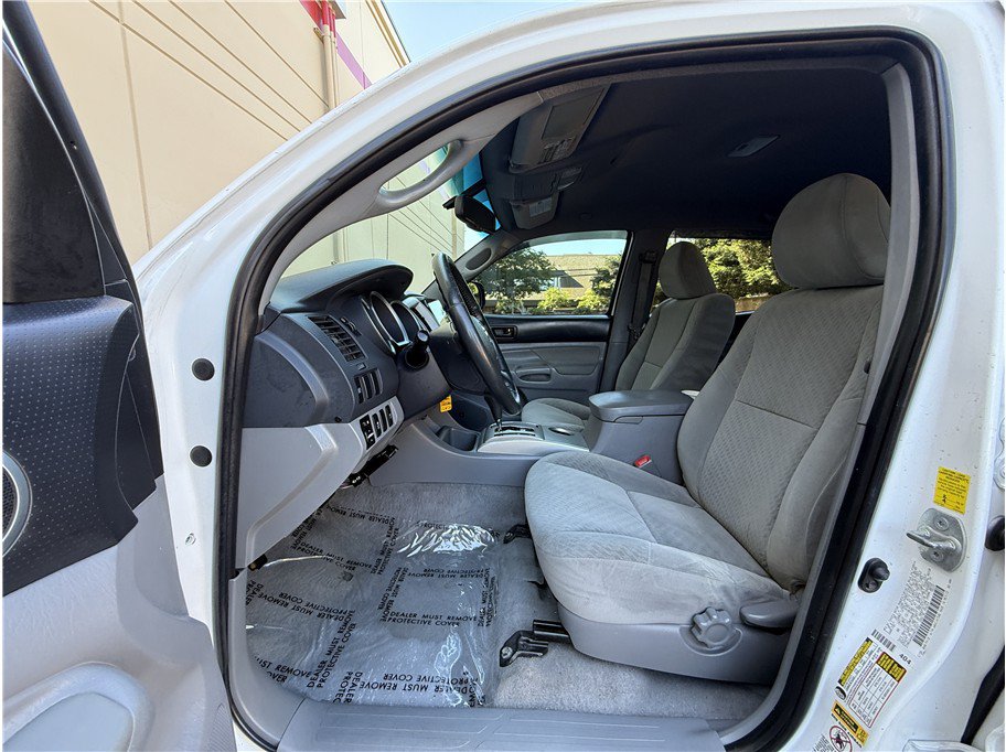 Used 2010 Toyota Tacoma PreRunner RWD image 10