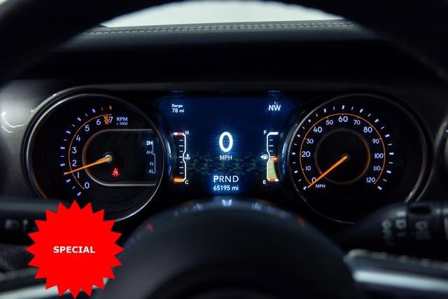 Used 2019 Jeep Wrangler Unlimited Sahara image 2