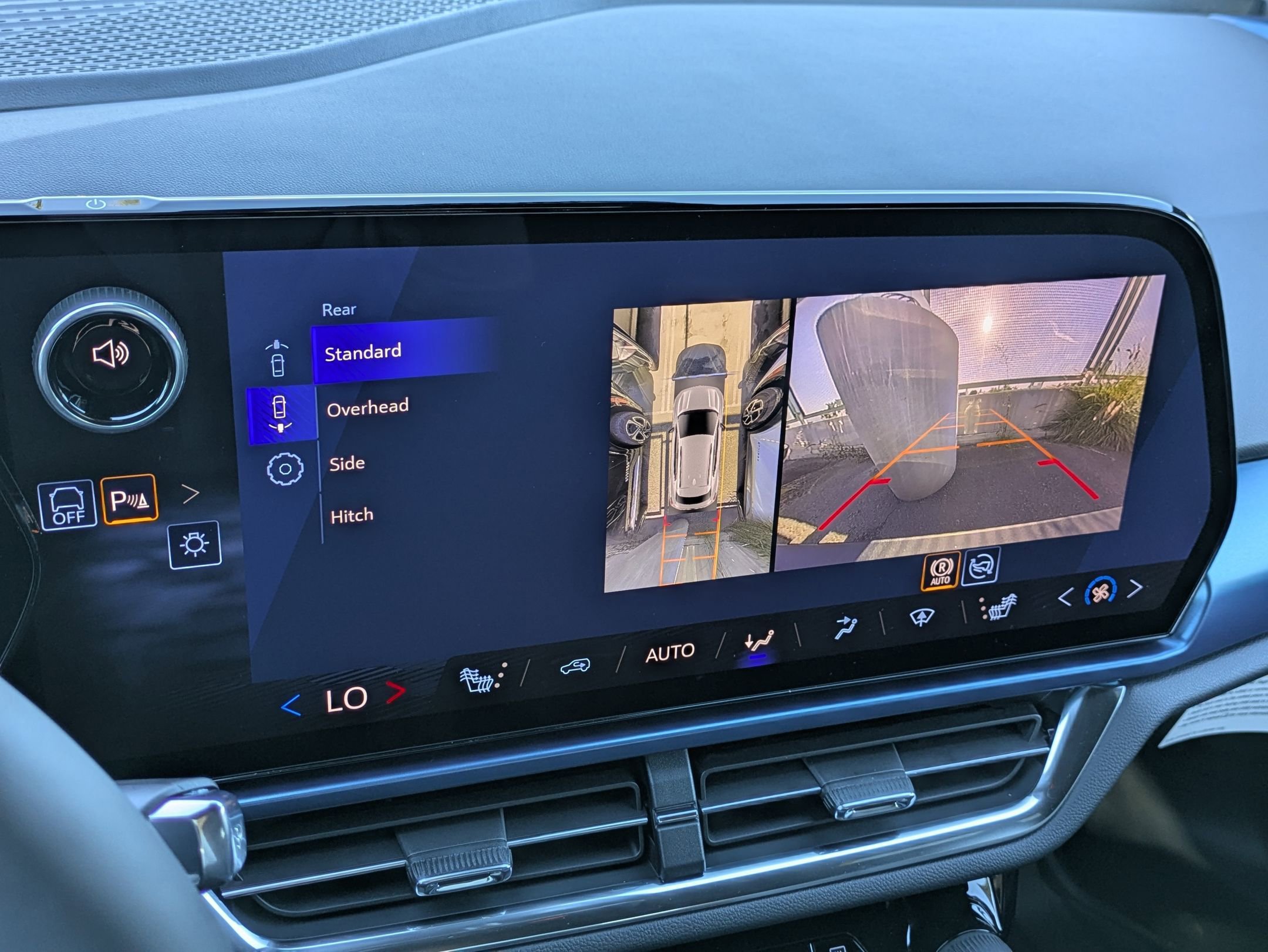 Used 2026 Chevrolet Equinox EV LT w/ LPO, All-Weather Mat Package image 17