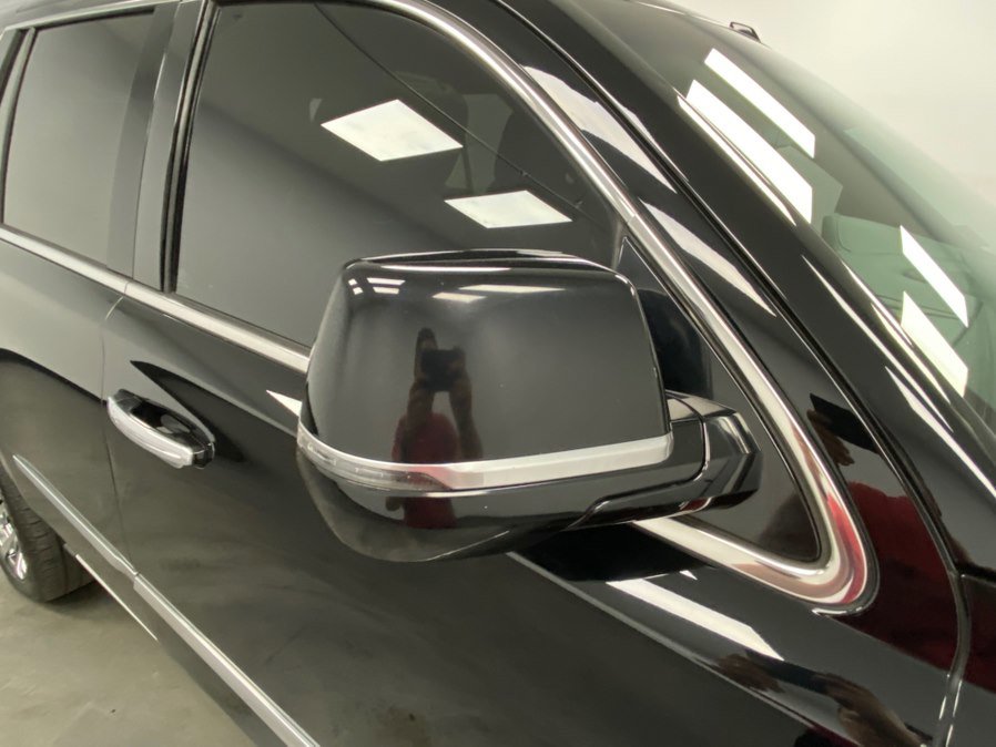 Used 2017 Cadillac Escalade Platinum AWD/4WD image 15