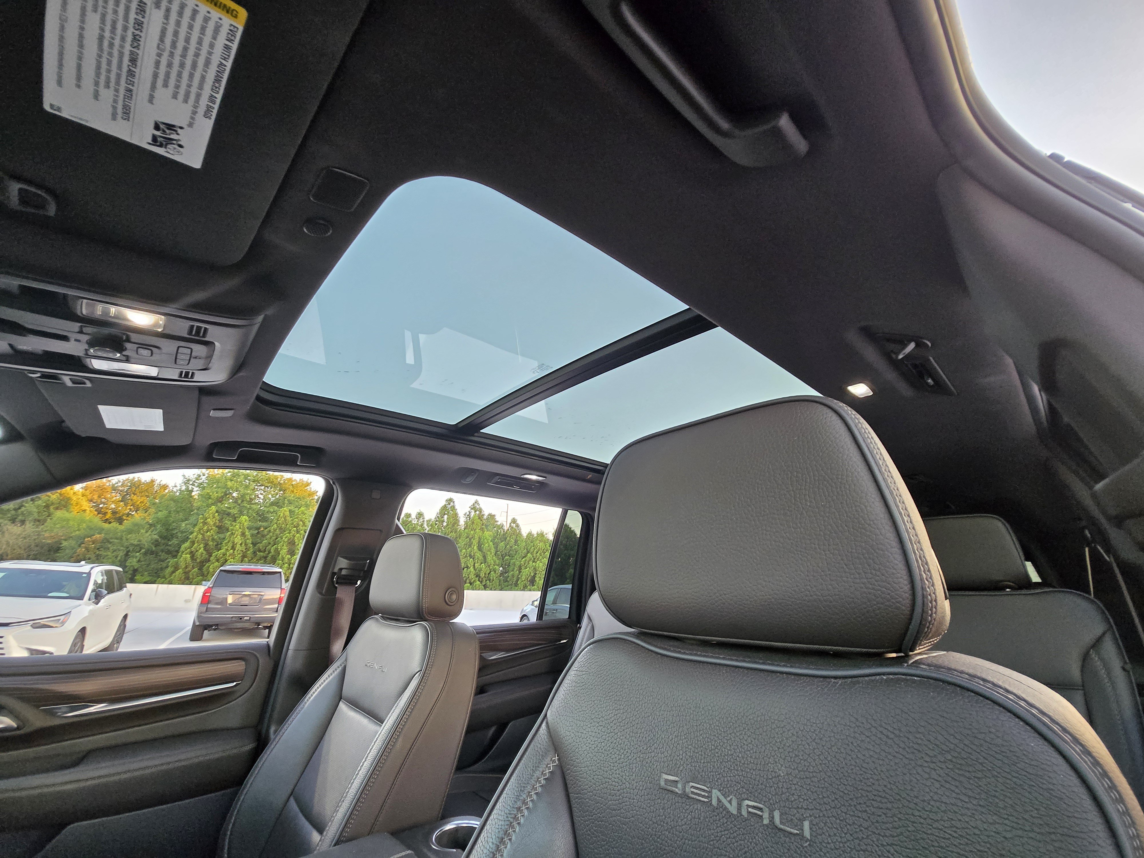 Used 2024 GMC Yukon XL Denali w/ Max Trailering Package RWD image 17