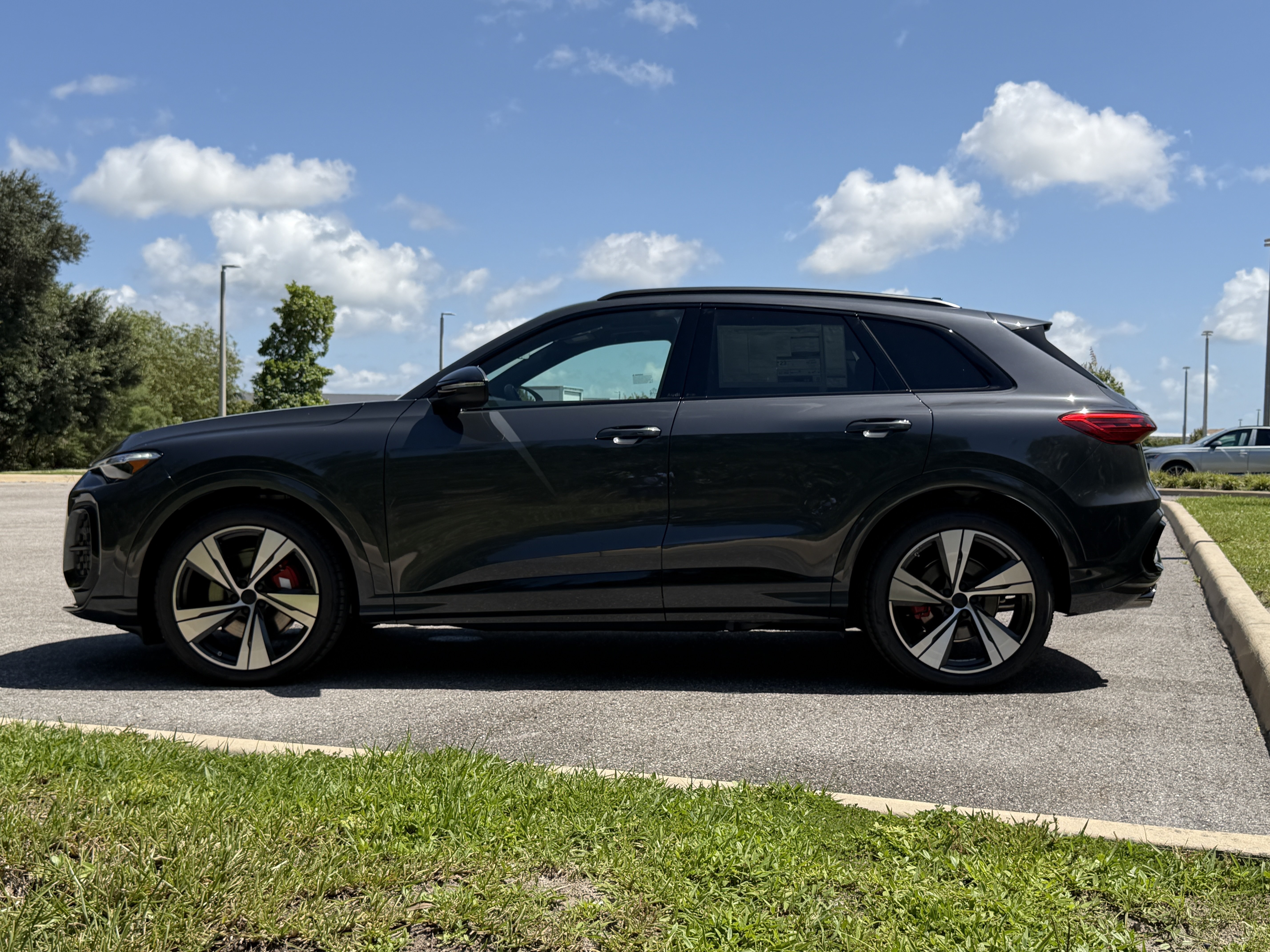 New 2026 Audi SQ5 Premium Plus AWD/4WD image 6