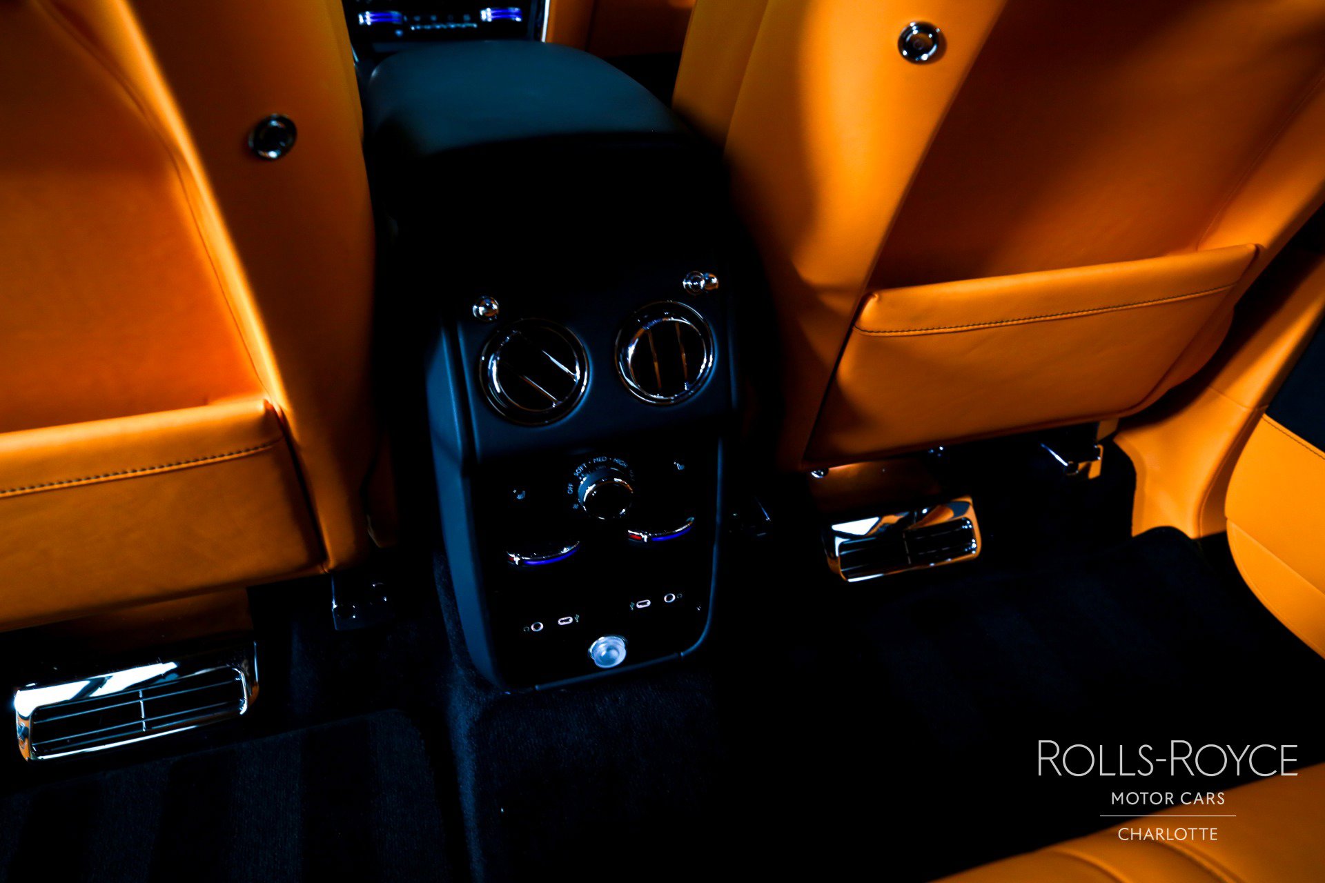 Certified 2025 Rolls-Royce Cullinan image 21