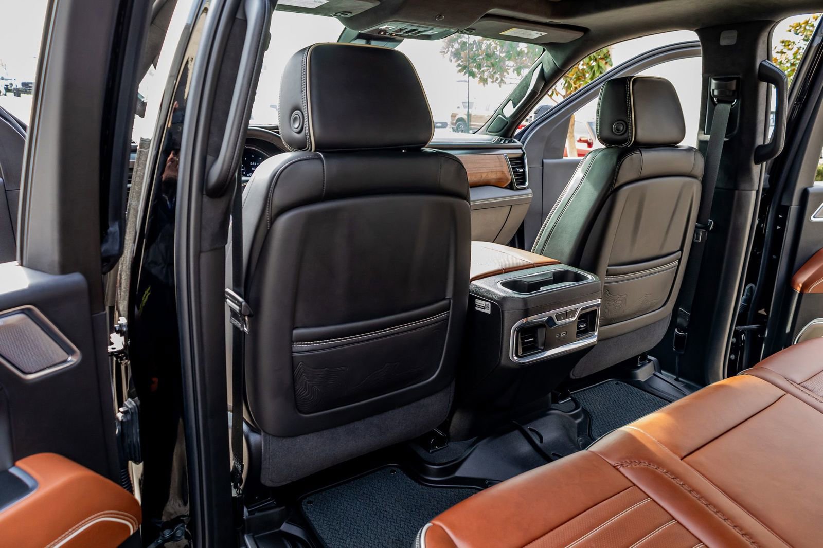 Used 2025 GMC Sierra 2500 Denali Ultimate AWD/4WD image 33