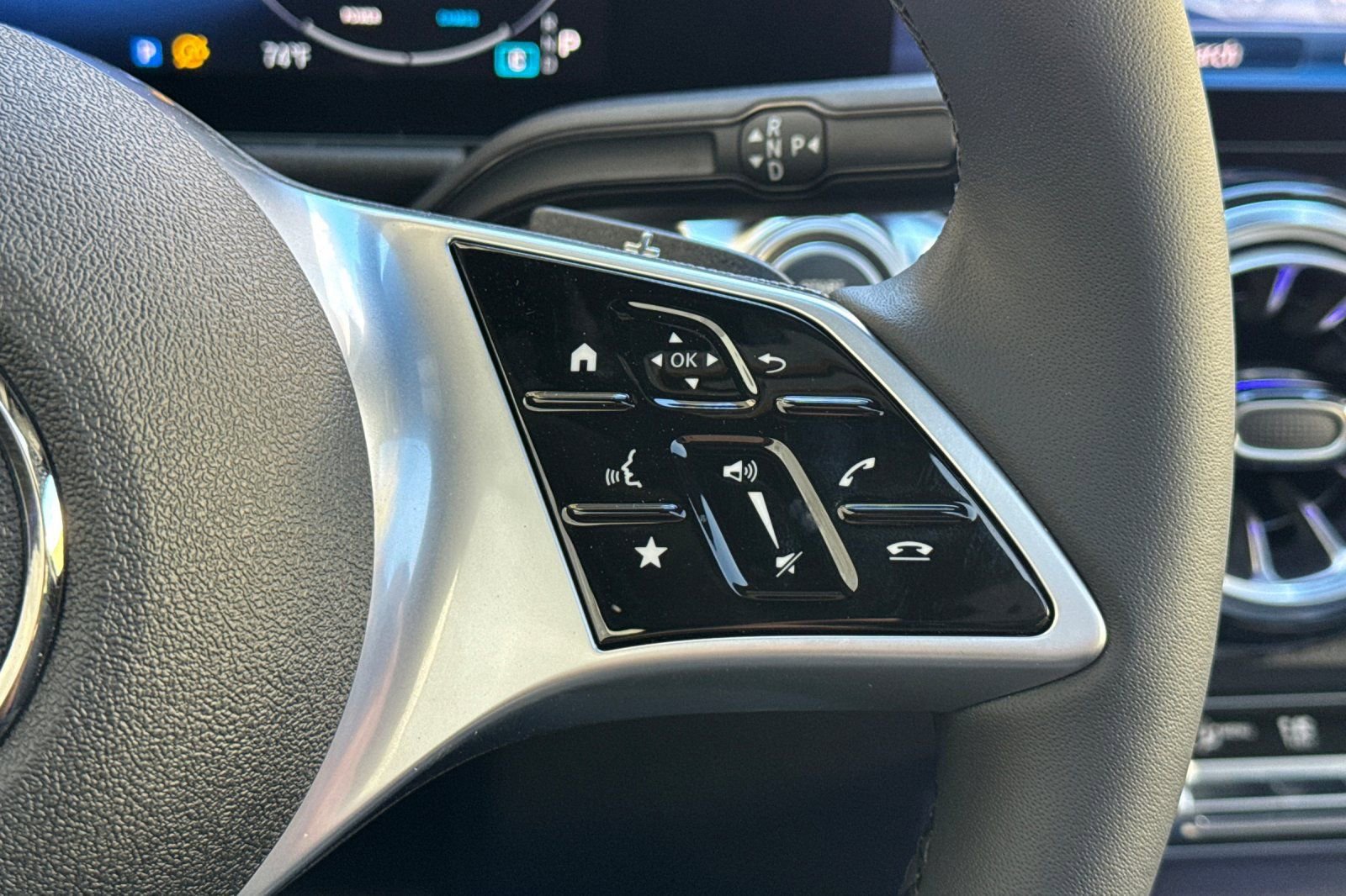 New 2026 Mercedes-Benz GLB 250 image 28