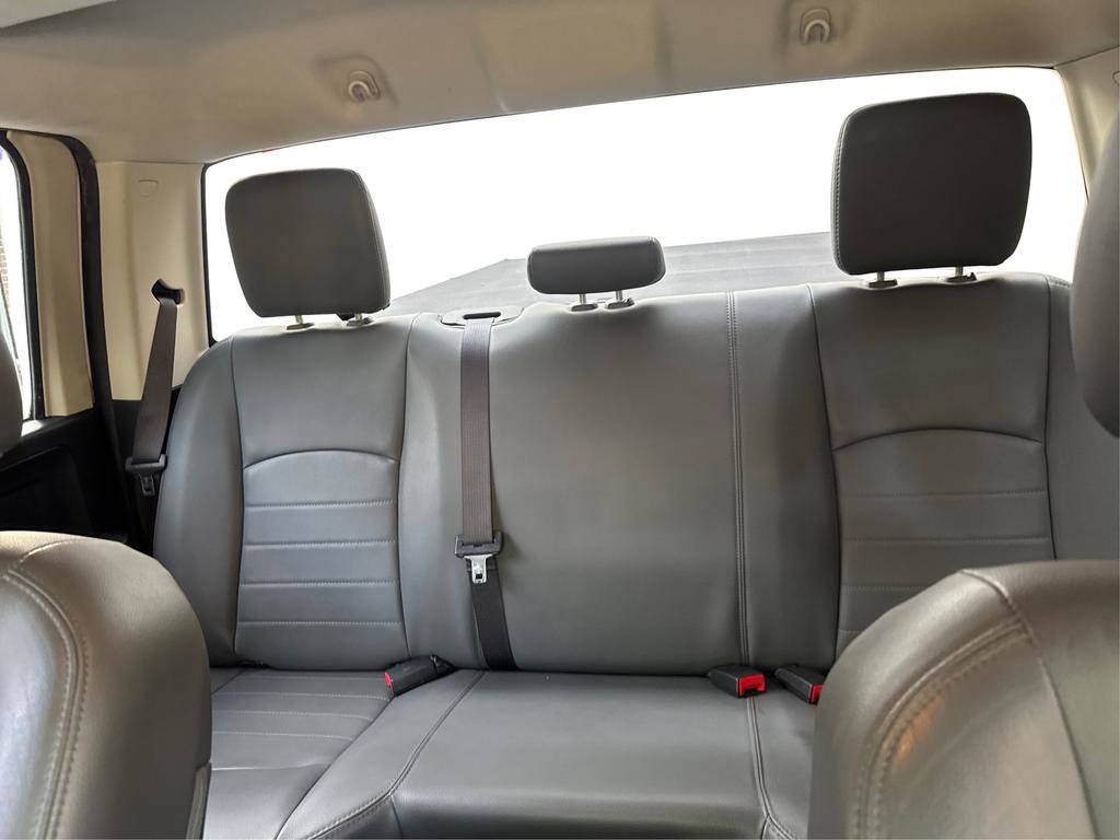 Used 2016 RAM 2500 Tradesman w/ Chrome Appearance Group RWD image 14