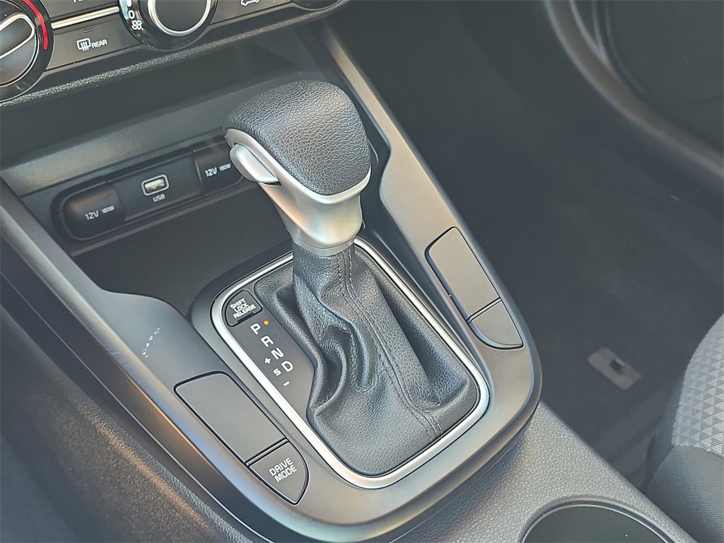 Certified 2025 Kia Soul LX w/ LX Technology Package image 27